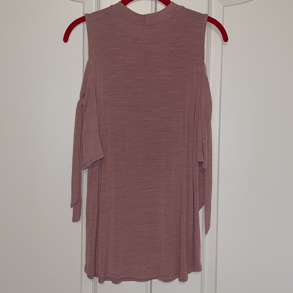 Top - Picture 2 of 5